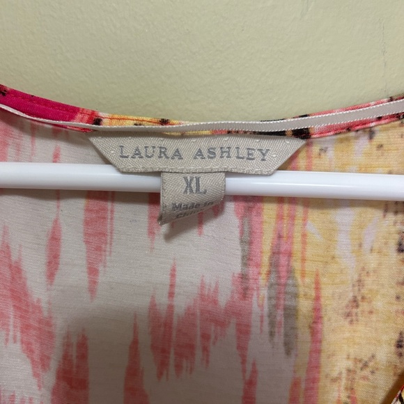 Colorful Laura Ashley XL top - Picture 4 of 4